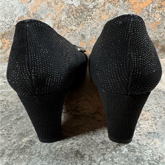 STUART WEITZMAN Heels Womens Size 7.5 The Tube Black Goose Bump Leather (Spain) - Picture 9 of 11